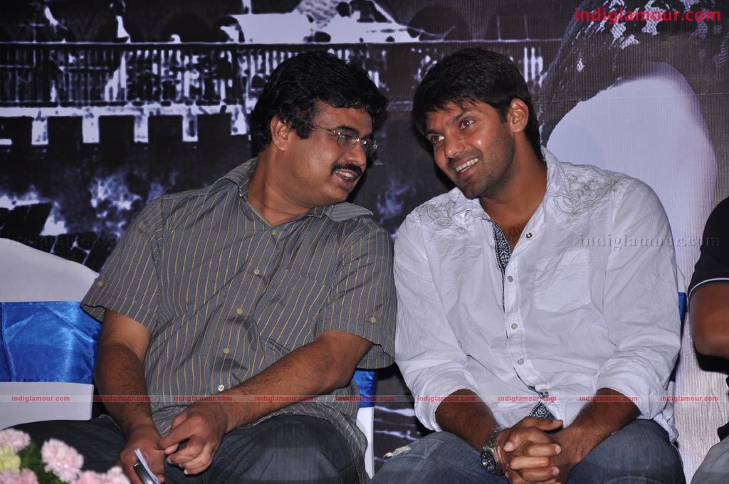 Madras Pattinam Press Meet Event hd photo