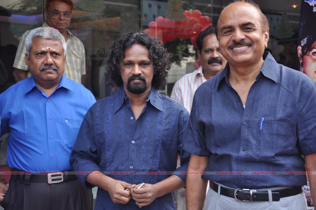 Kacheri Arambam Audio Launch Event hd photo