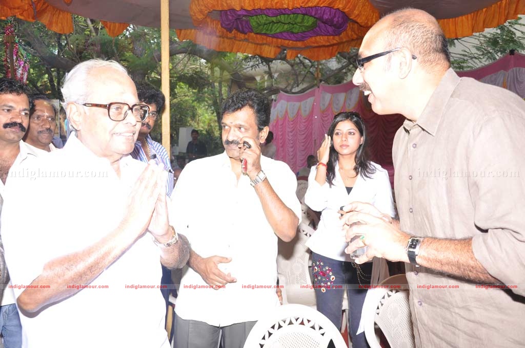 Kulasekaranum Koolipadiyum Movie Launch Event hd photo