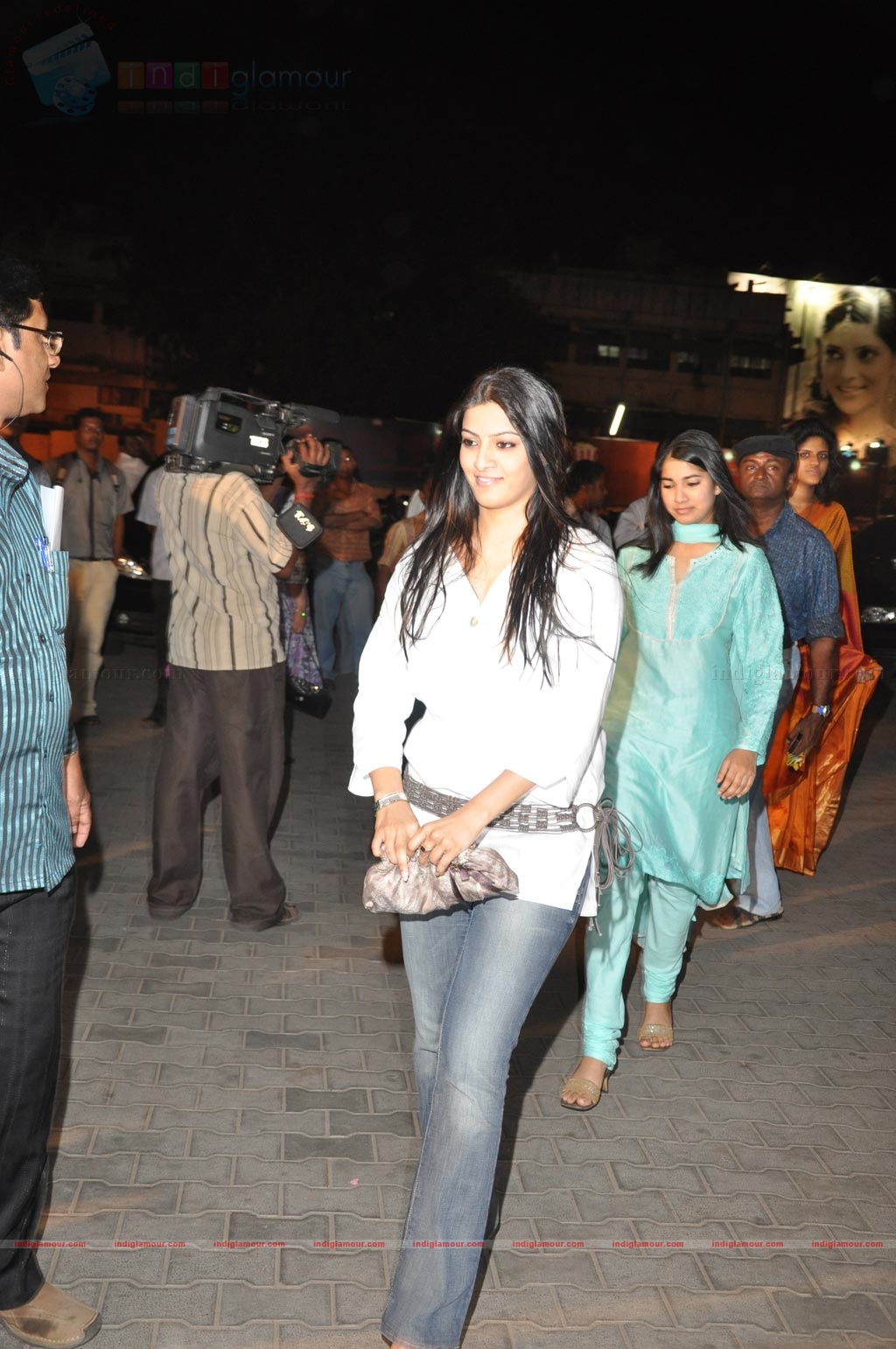Jakkubai Premiere Show Event hd photo