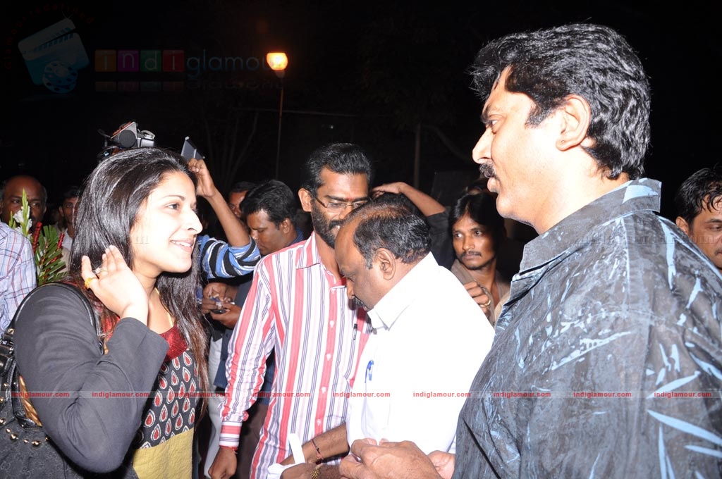 Jakkubai Premiere Show Event hd photo