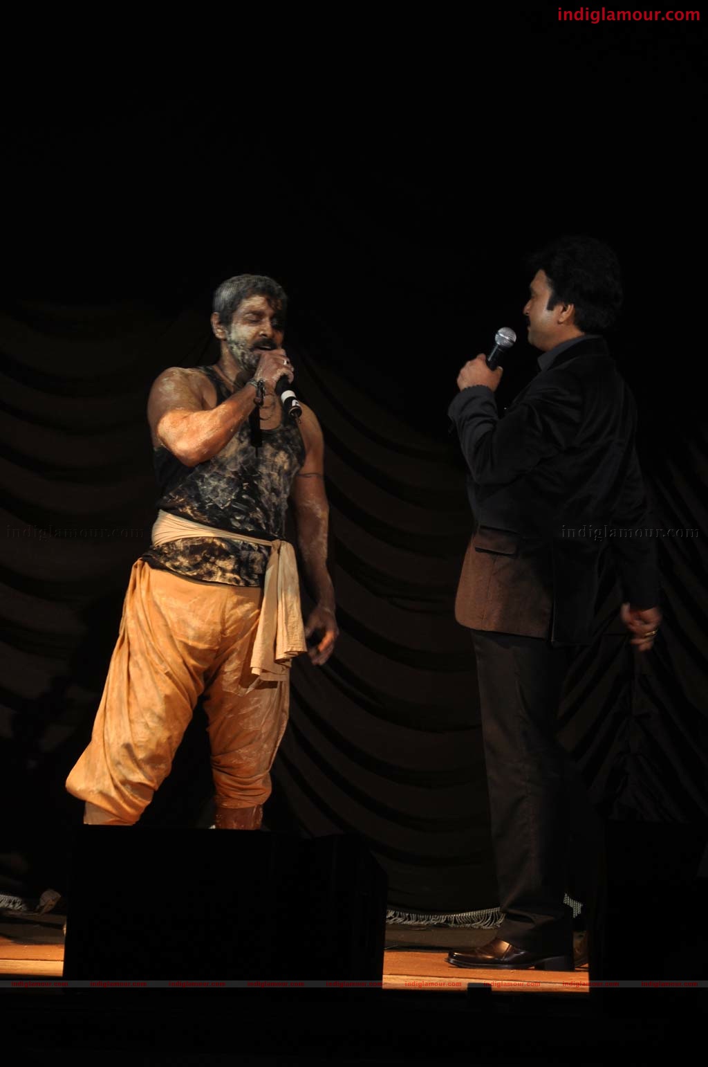 Ravanan First Look Event hd photo
