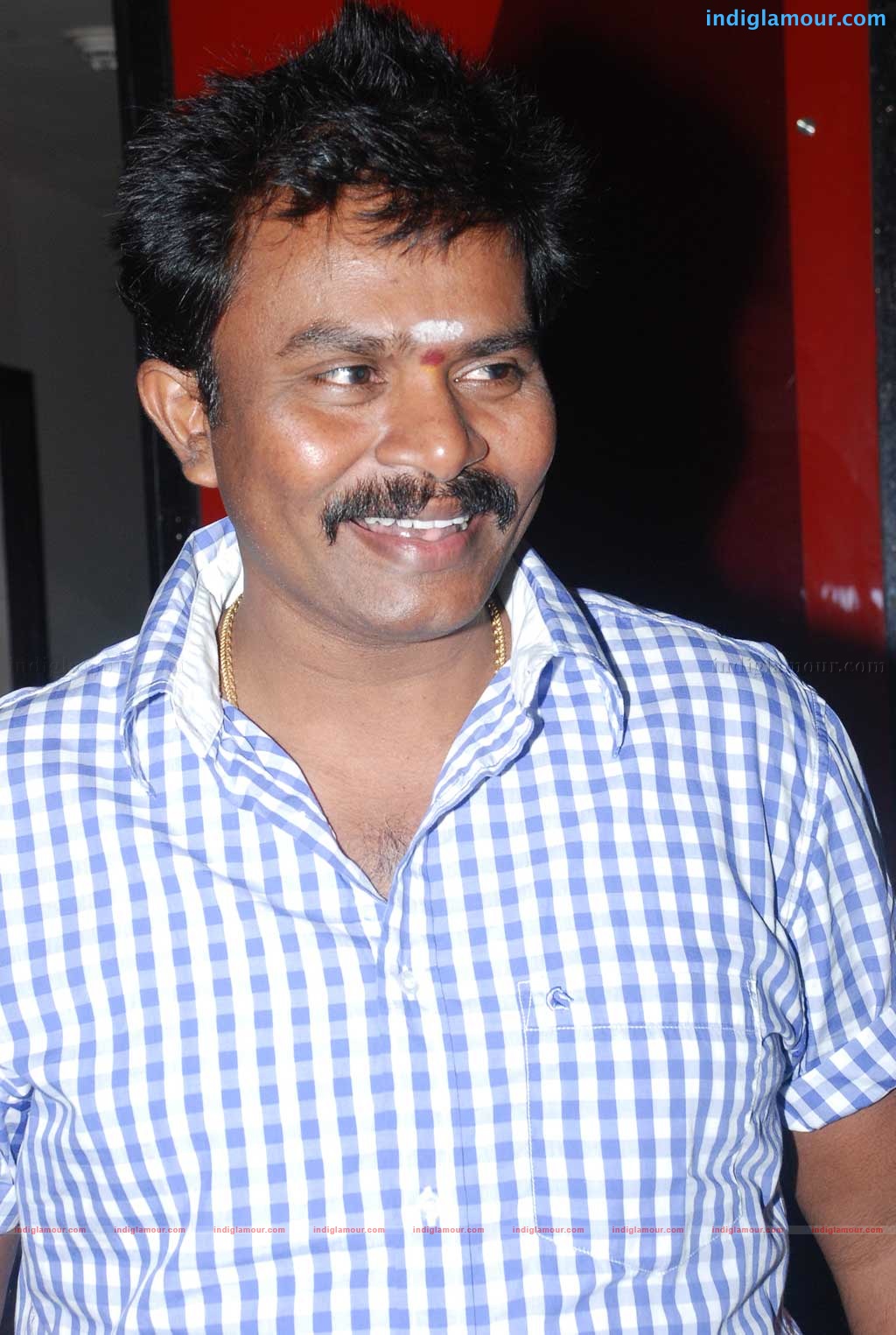 Mandhira Punnagai Audio Launch Event hd photo