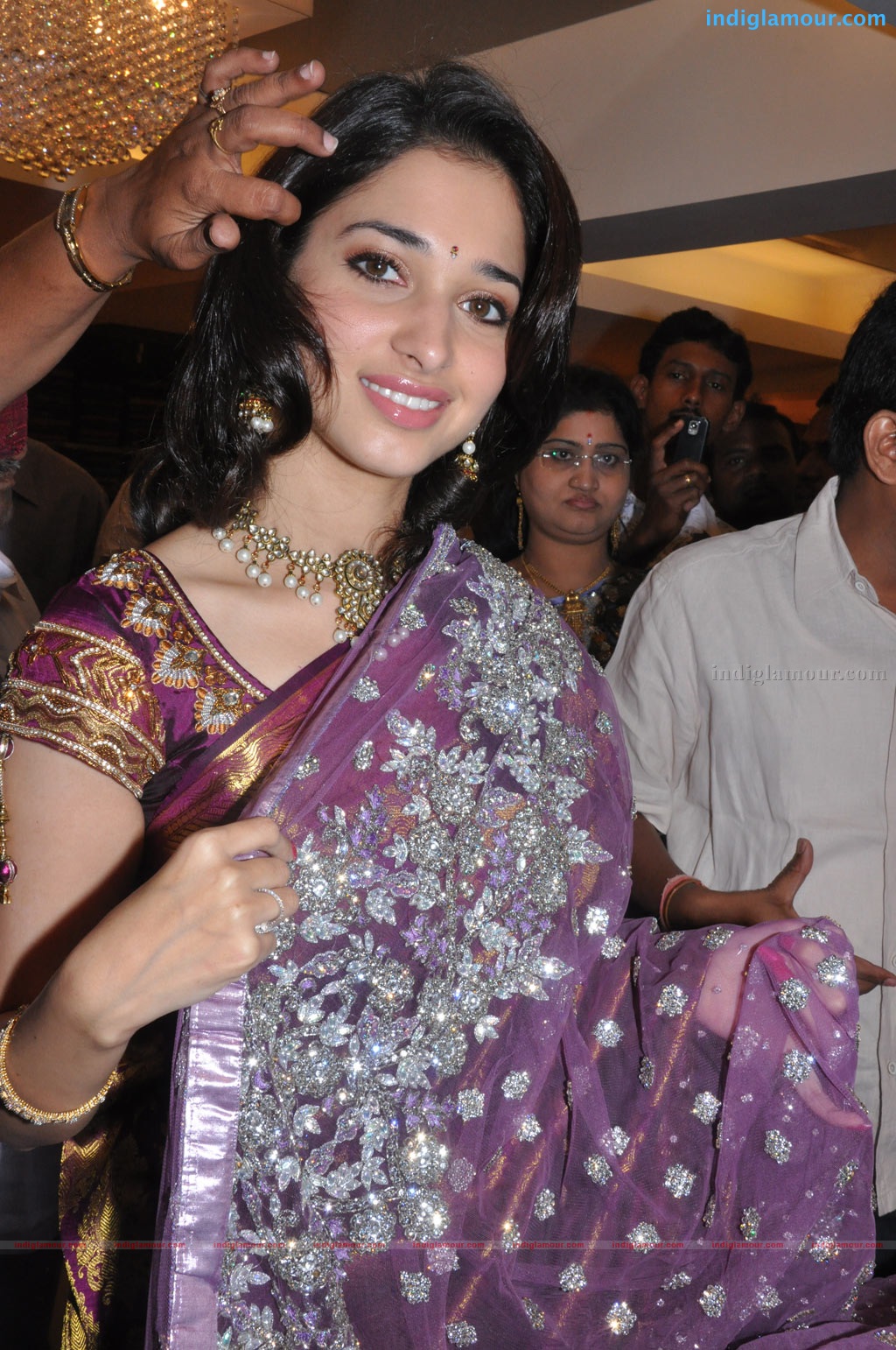 Tamanna at Kalaniketan Showroom Event hd photo
