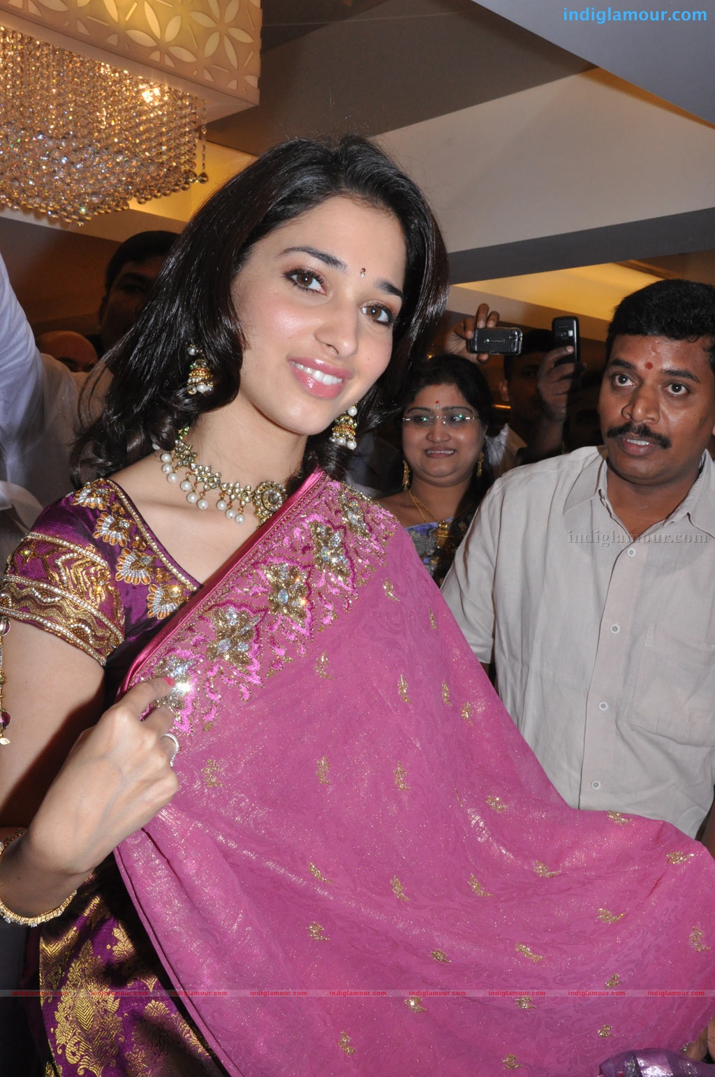 Tamanna at Kalaniketan Showroom Event hd photo