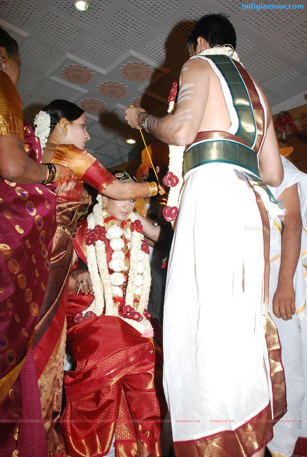Soundarya Rajnikanth Wedding Event hd photo