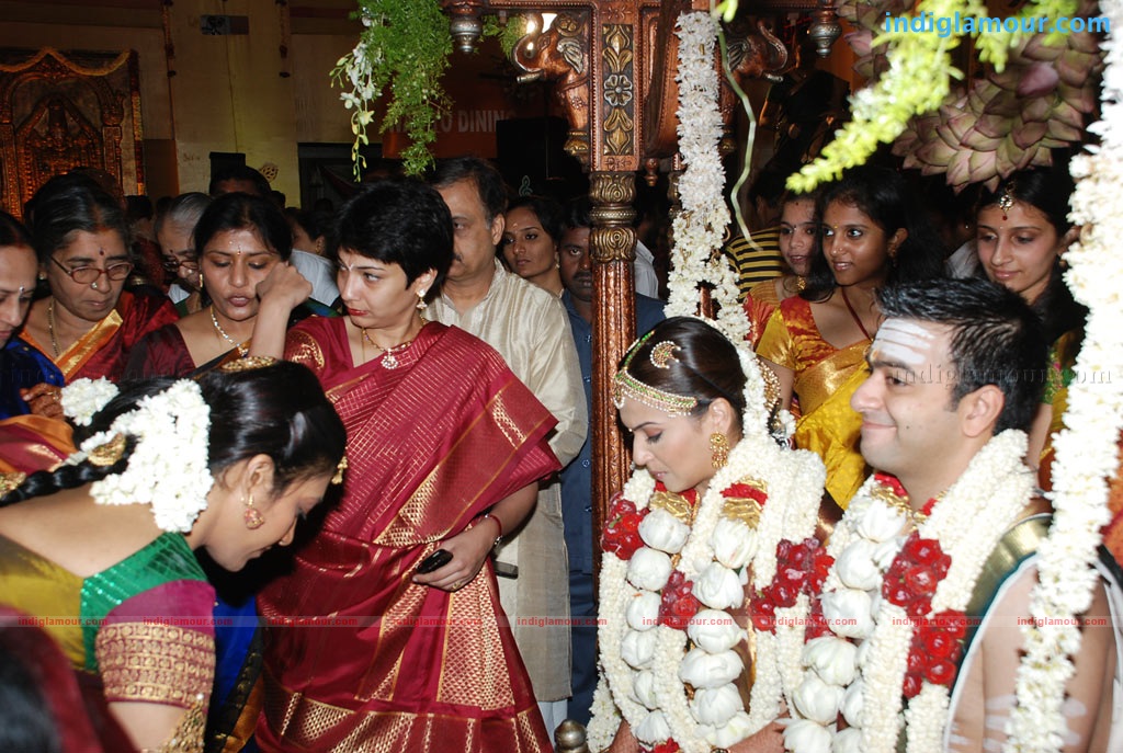Soundarya Rajnikanth Wedding Event hd photo