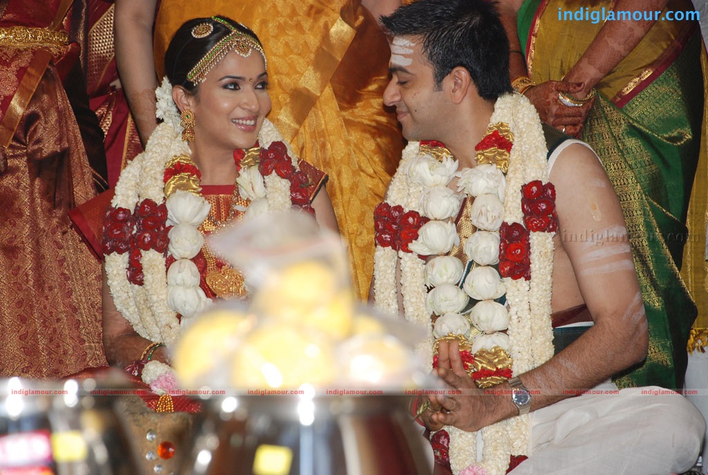 Soundarya Rajnikanth Wedding Event hd photo