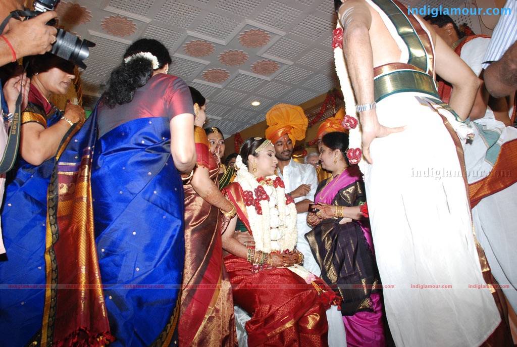 Soundarya Rajnikanth Wedding Event hd photo