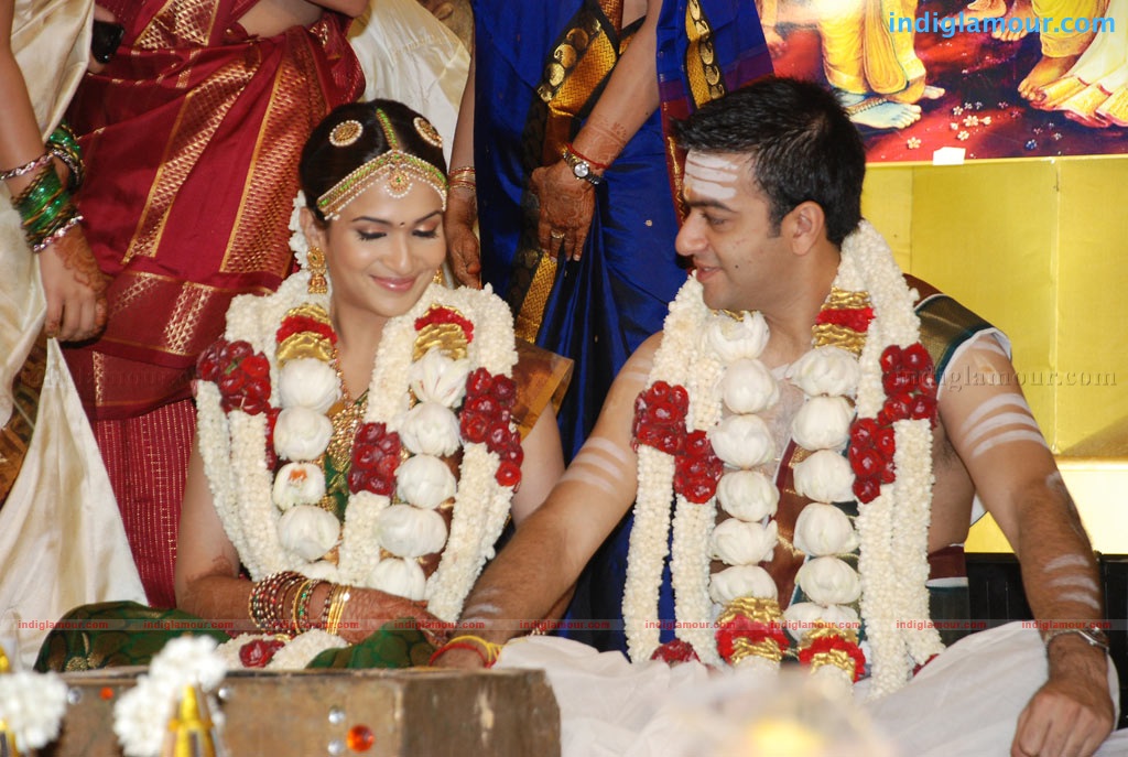 Soundarya Rajnikanth Wedding Event hd photo