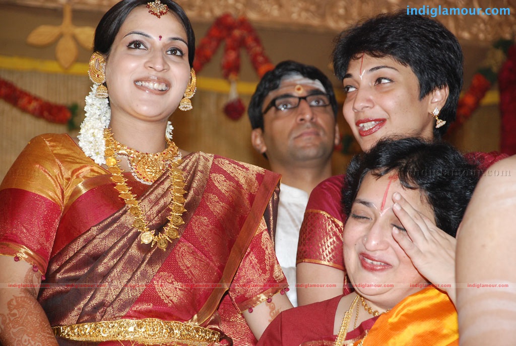 Soundarya Rajnikanth Wedding Event hd photo