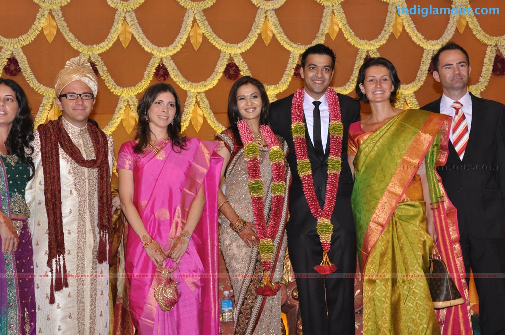 Soundarya Rajnikanth Wedding Reception Event hd photo
