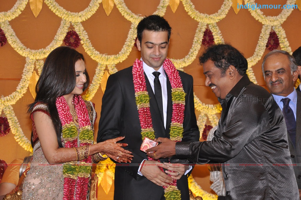 Soundarya Rajnikanth Wedding Reception Event hd photo