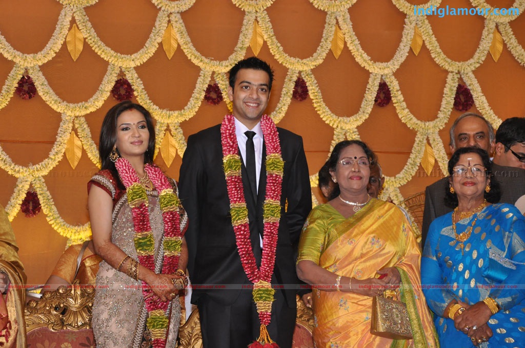 Soundarya Rajnikanth Wedding Reception Event hd photo