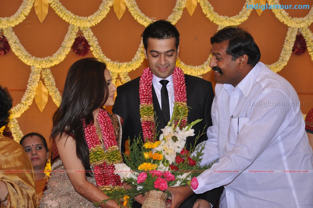 Soundarya Rajnikanth Wedding Reception Event hd photo