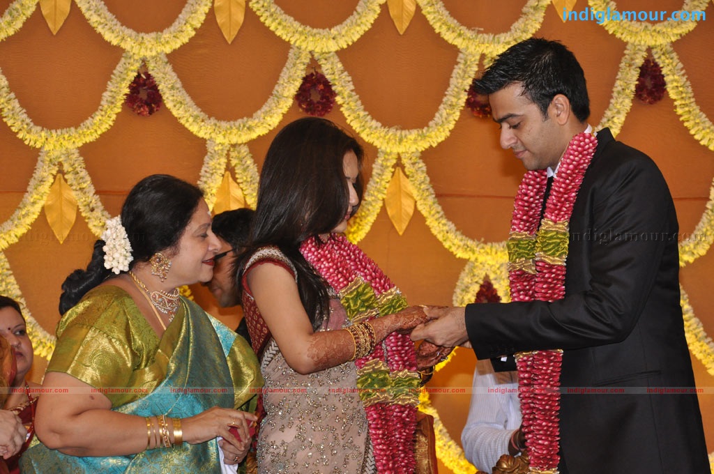Soundarya Rajnikanth Wedding Reception Event hd photo