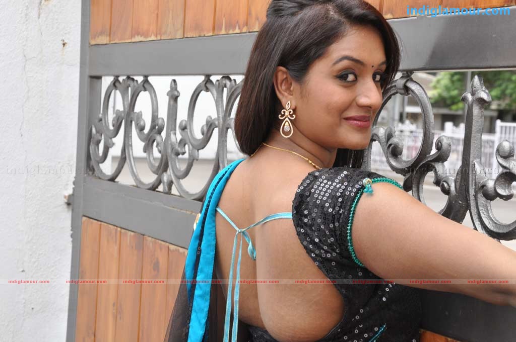 Pudhiya Theerppu Movie Launch Event hd photo