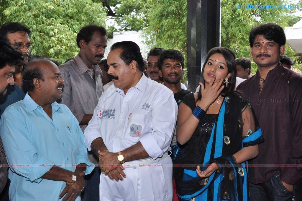 Pudhiya Theerppu Movie Launch Event hd photo