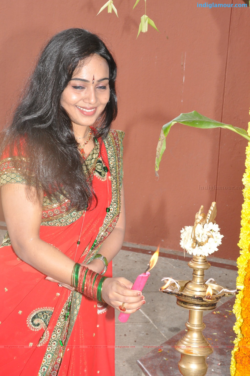 Oru Thuli Punnagai Movie Launch Event hd photo