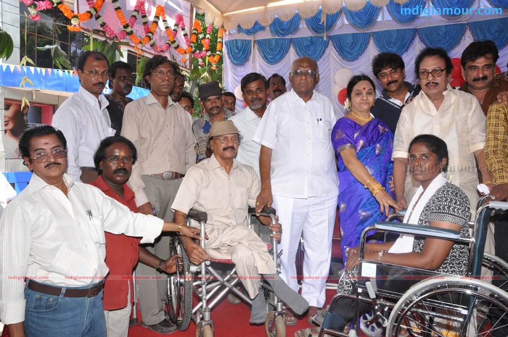 Oru Thuli Punnagai Movie Launch Event hd photo