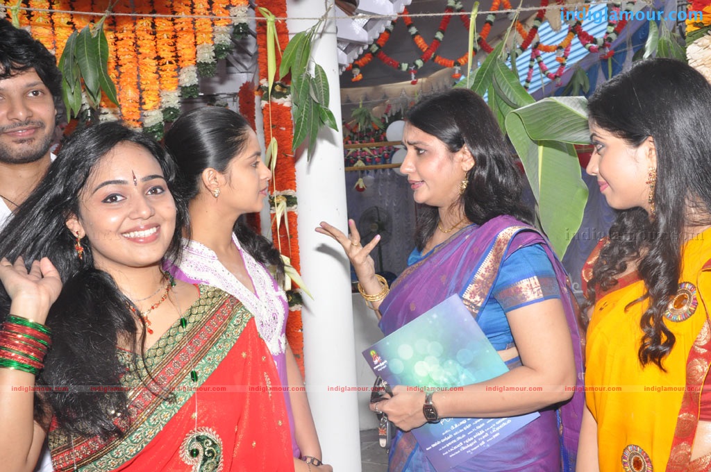 Oru Thuli Punnagai Movie Launch Event hd photo