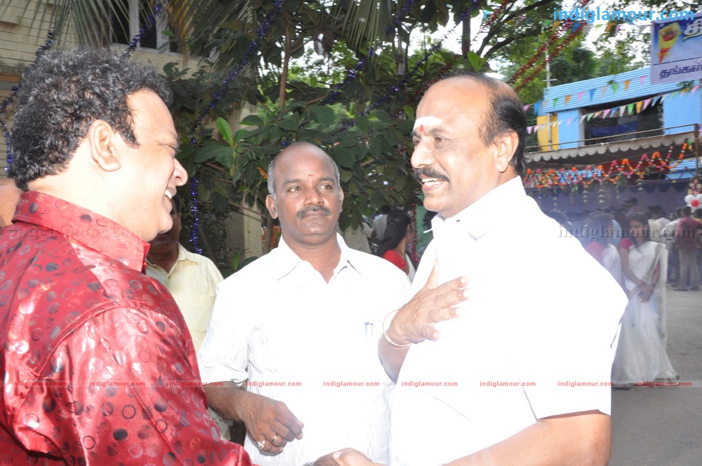 Oru Thuli Punnagai Movie Launch Event hd photo