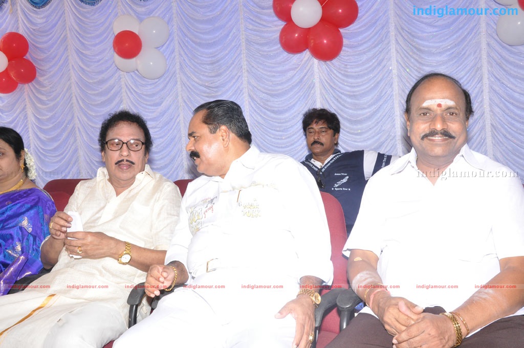 Oru Thuli Punnagai Movie Launch Event hd photo