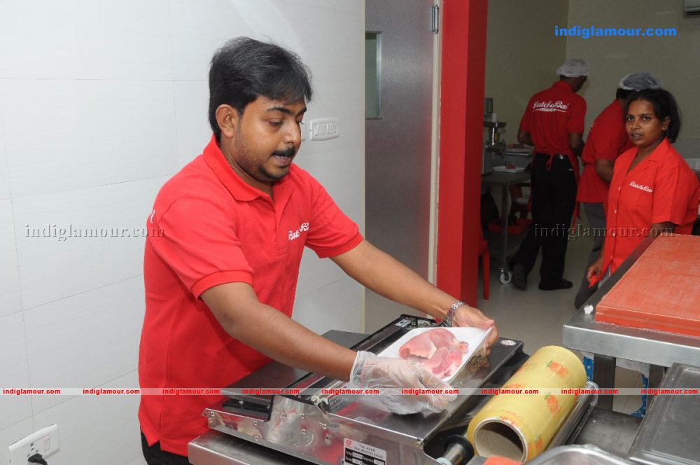 Karthi Inagurates Batcha Bai Meat Store Event hd photo