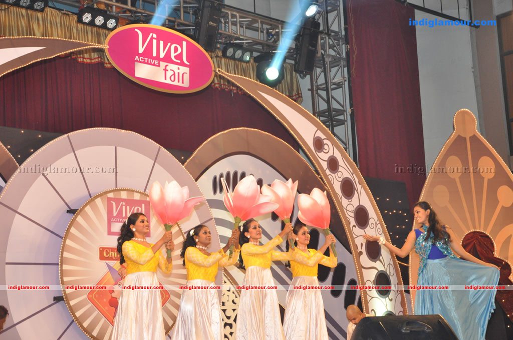 Miss Chinnathirai 2011 photos Event hd photo