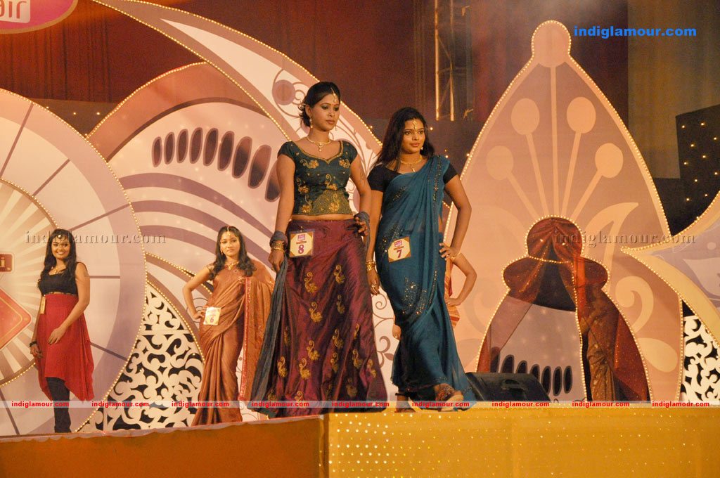Miss Chinnathirai 2011 photos Event hd photo
