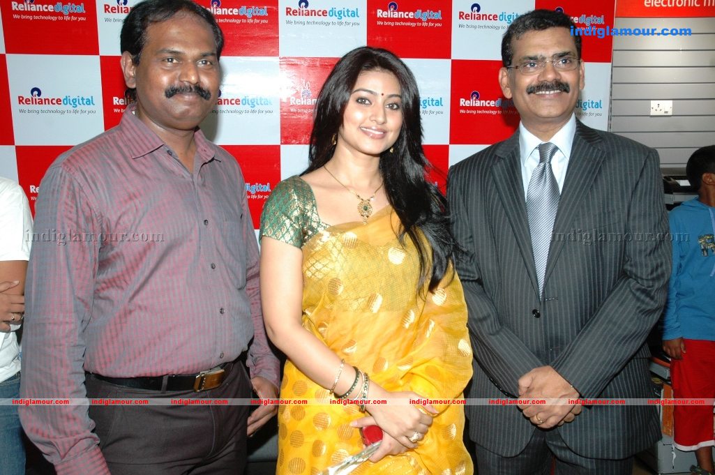 Sneha at Reliance Digital Opening Event hd photo