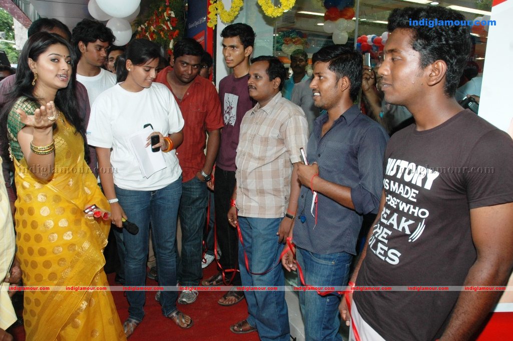 Sneha at Reliance Digital Opening Event hd photo