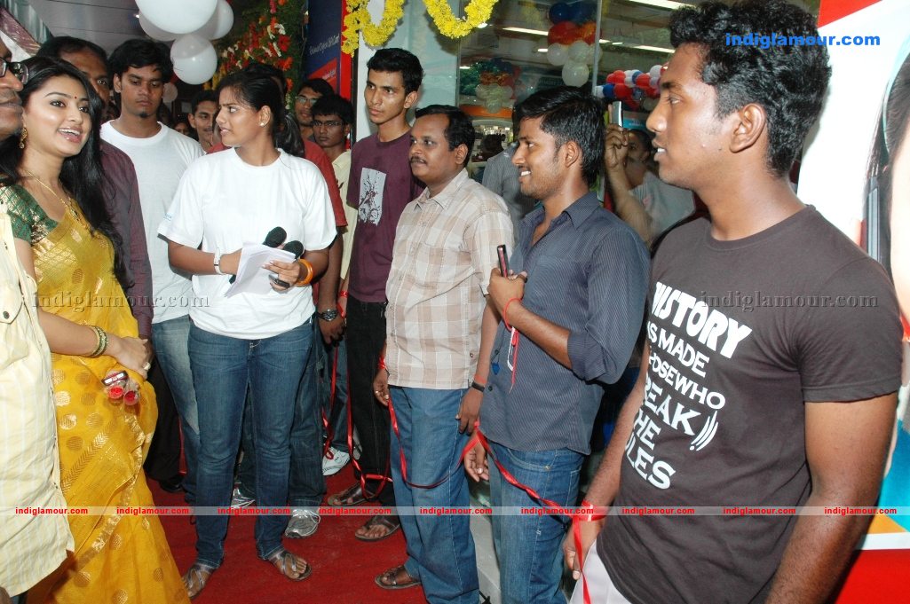 Sneha at Reliance Digital Opening Event hd photo