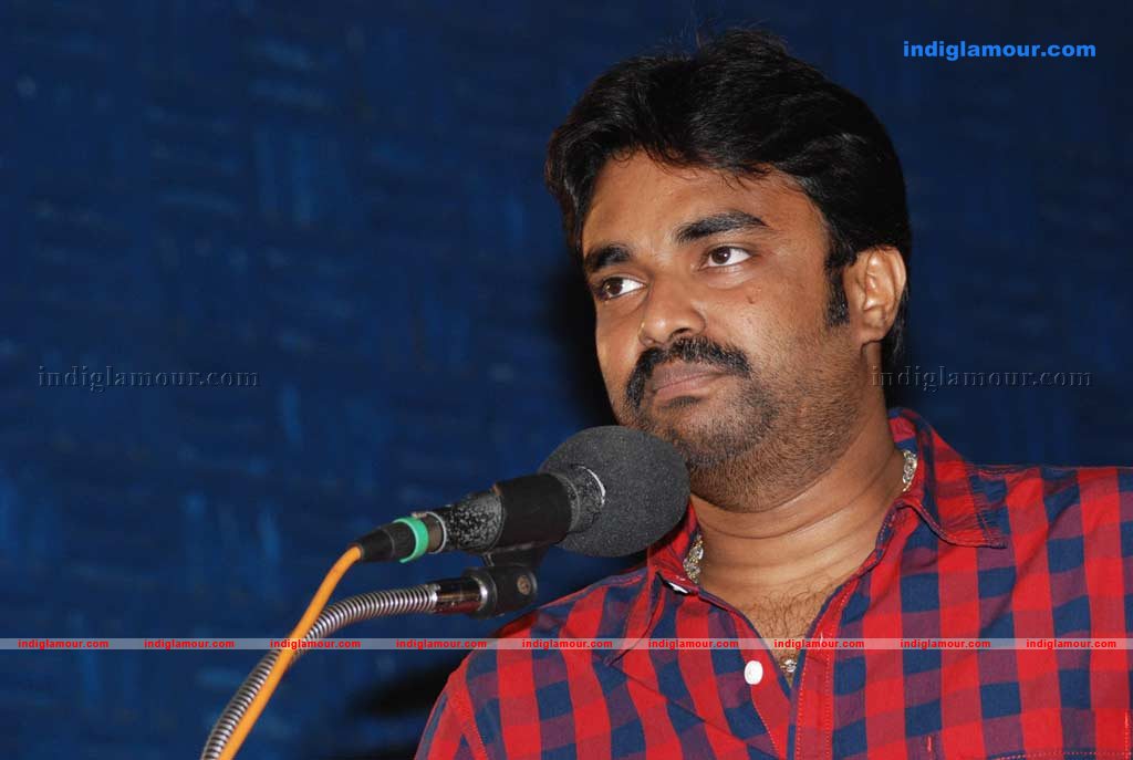 Vellore Mavattam Audio launch Event hd photo