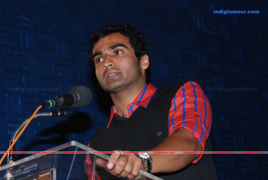 Vellore Mavattam Audio launch Event hd photo