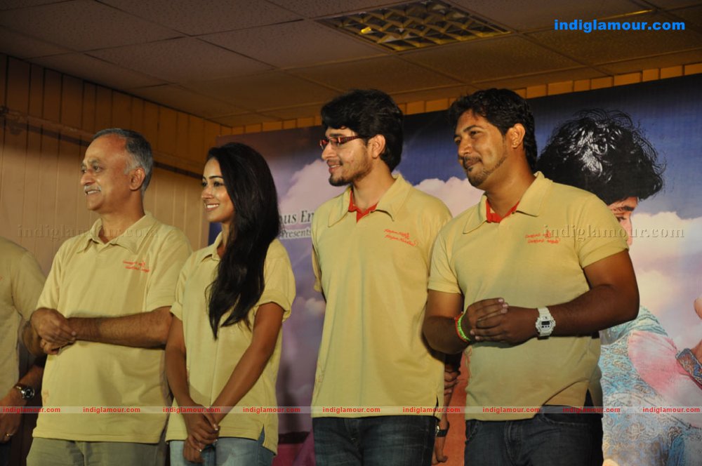 Konjam Koffee Konjam Kaadhal movie Pressmeet Event hd photo