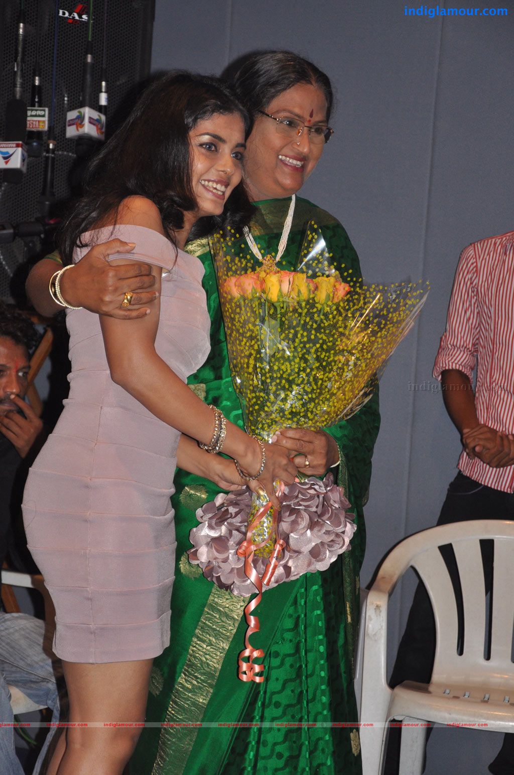 Otthaveedu Audio Launch Event hd photo