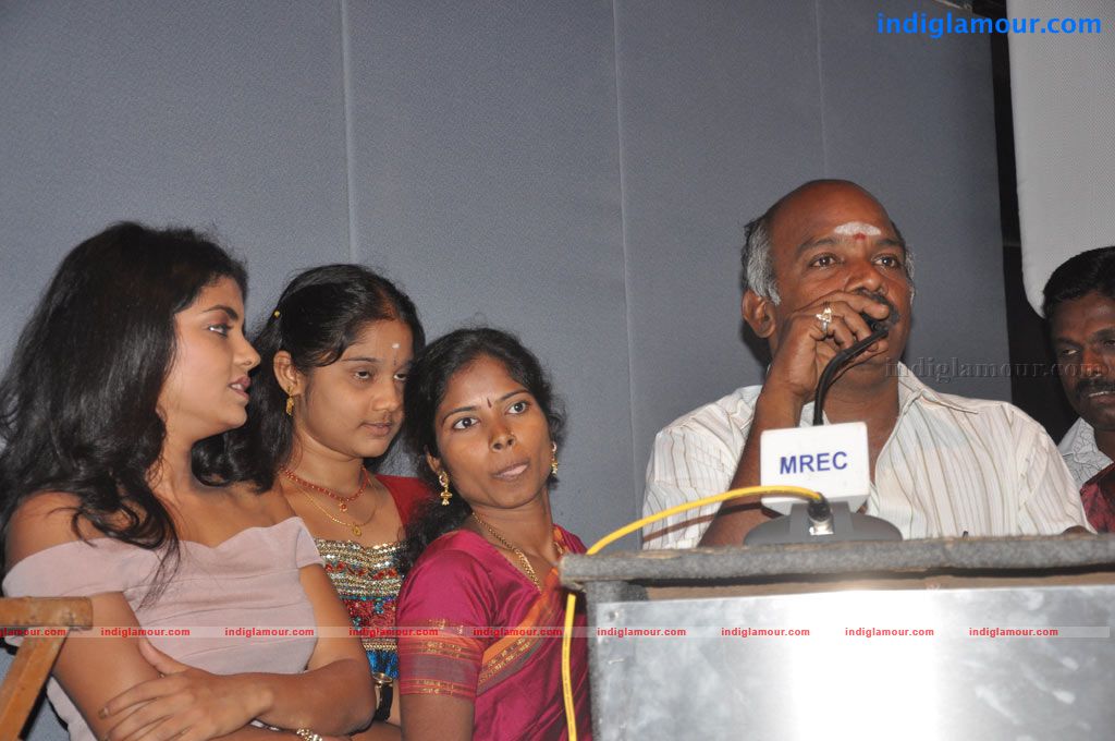 Otthaveedu Audio Launch Event hd photo