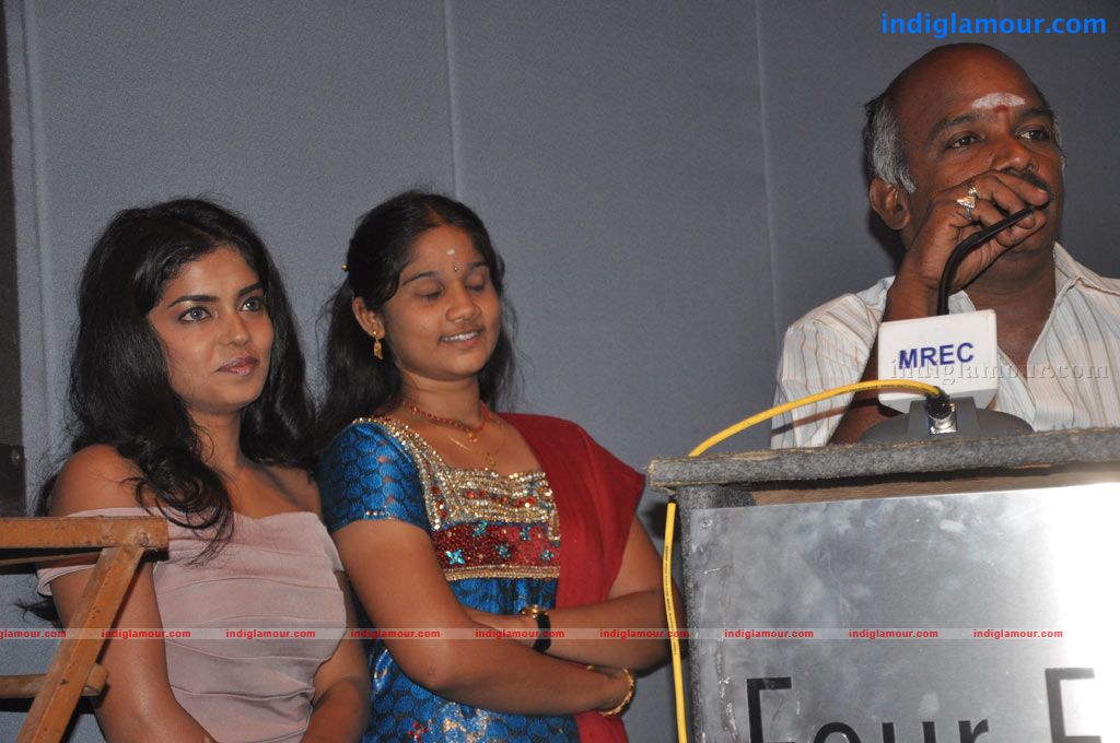 Otthaveedu Audio Launch Event hd photo