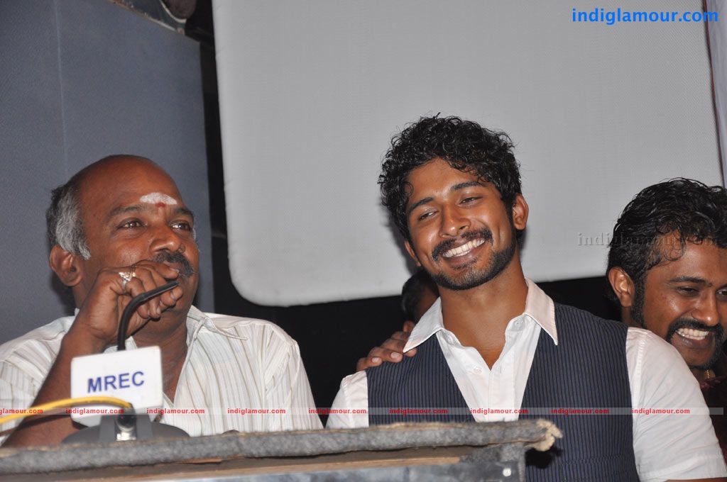 Otthaveedu Audio Launch Event hd photo