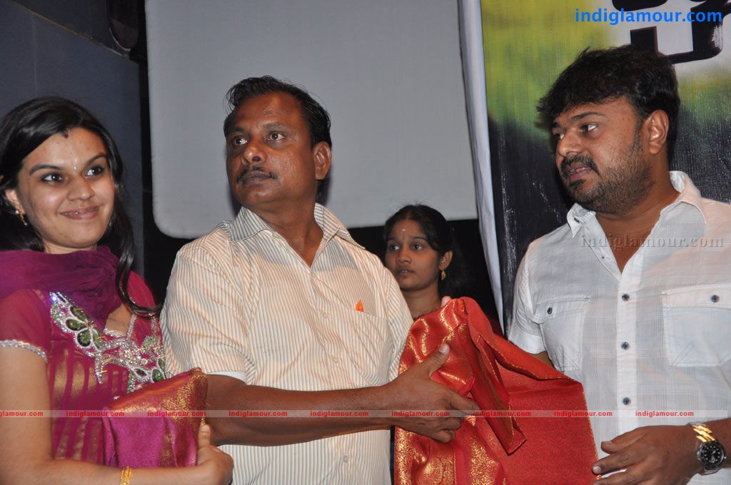 Otthaveedu Audio Launch Event hd photo