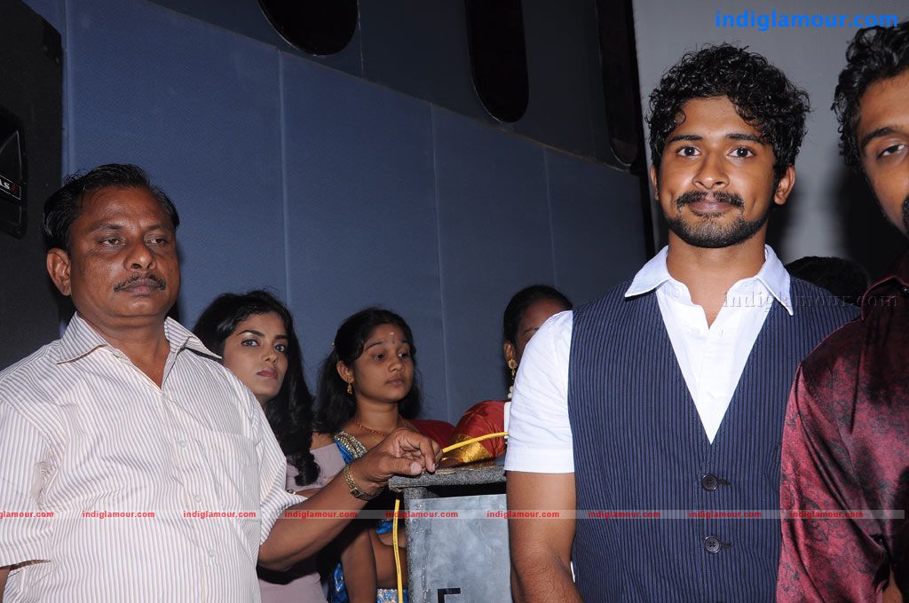 Otthaveedu Audio Launch Event hd photo