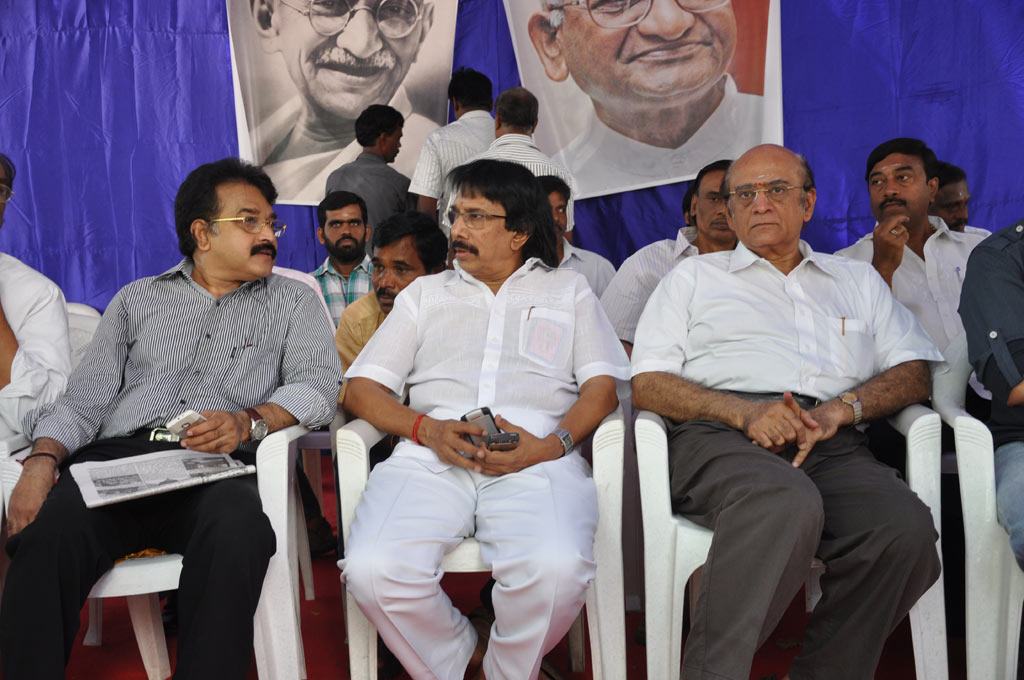 Kollywood Fasting in Support of Anna Hazare Event hd photo