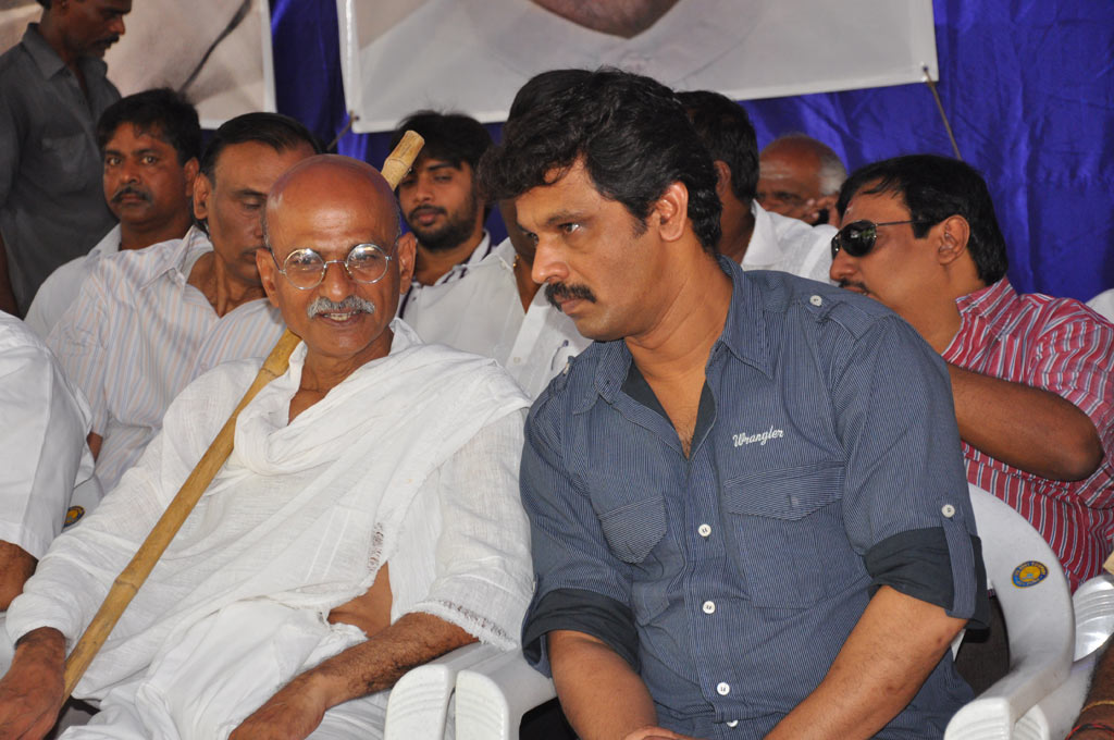 Kollywood Fasting in Support of Anna Hazare Event hd photo