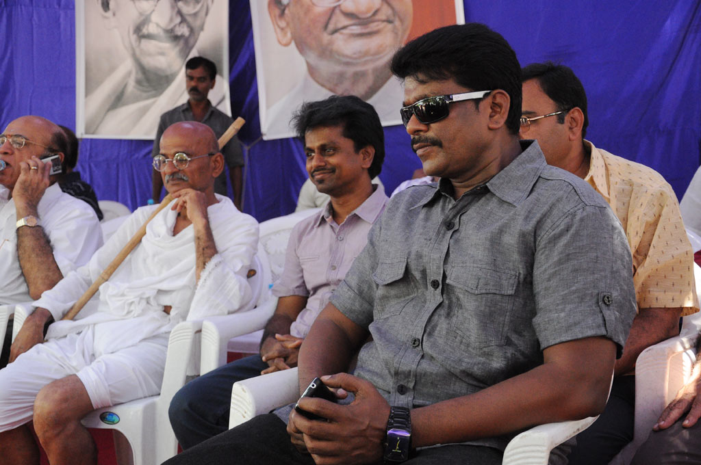 Kollywood Fasting in Support of Anna Hazare Event hd photo