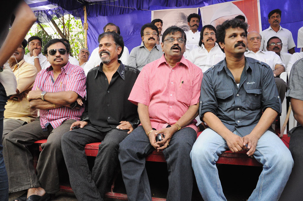 Kollywood Fasting in Support of Anna Hazare Event hd photo