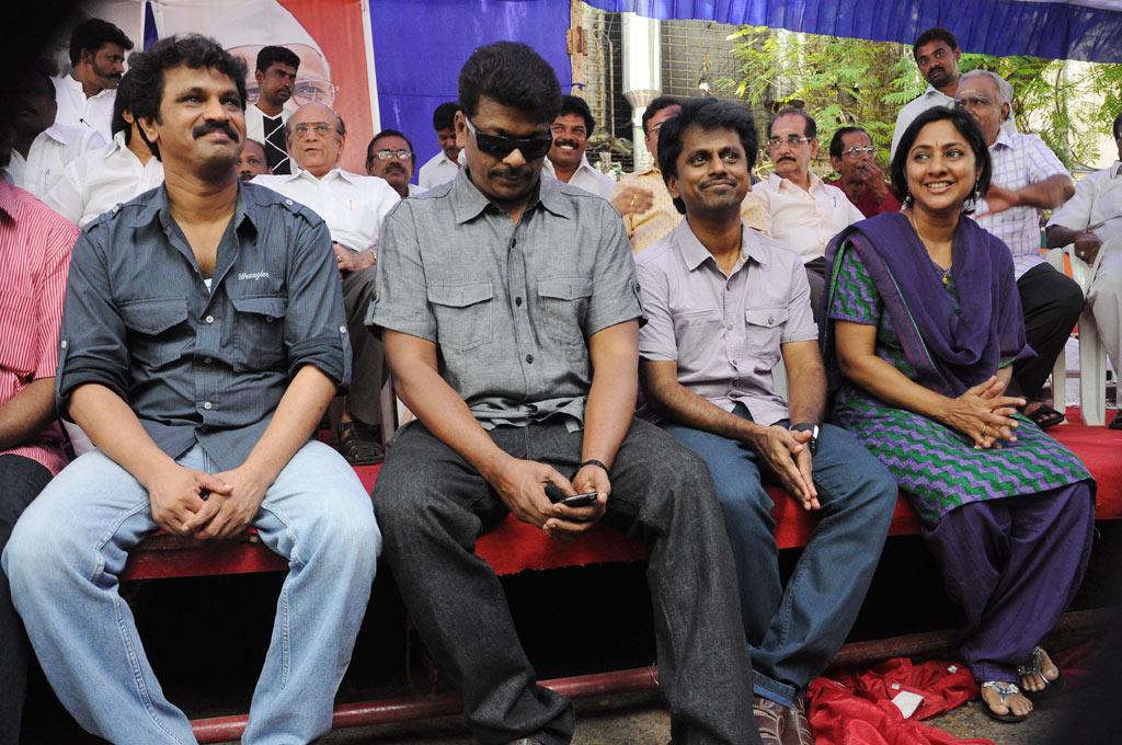 Kollywood Fasting in Support of Anna Hazare Event hd photo