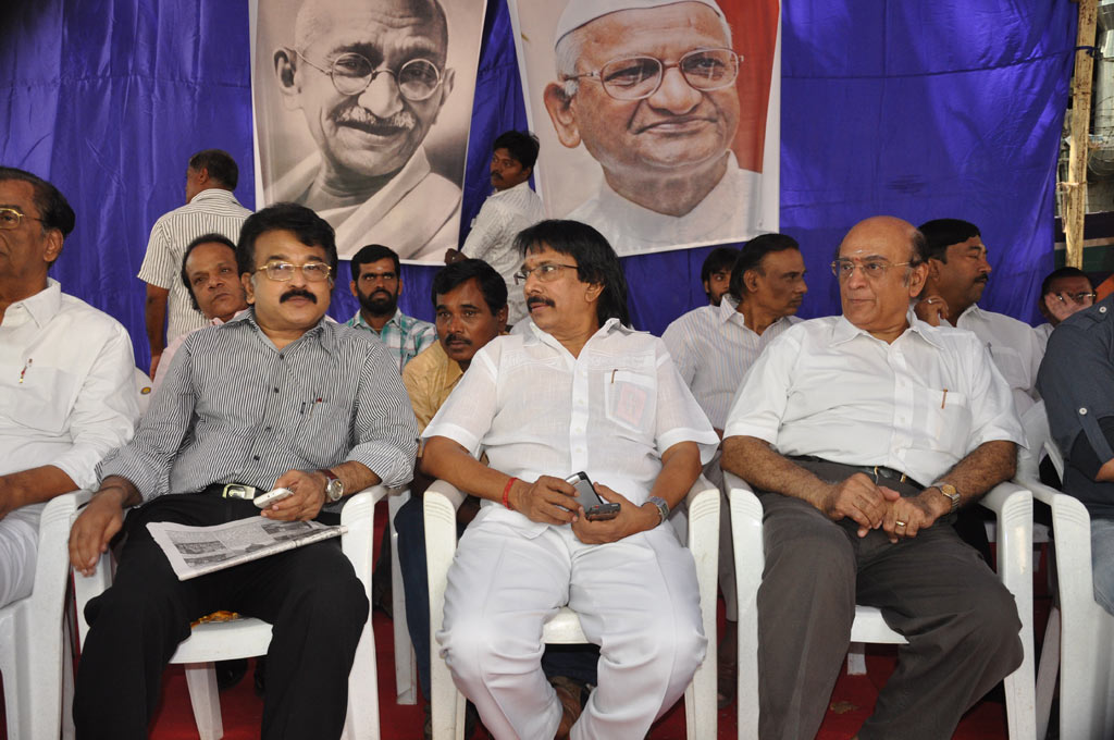Kollywood Fasting in Support of Anna Hazare Event hd photo