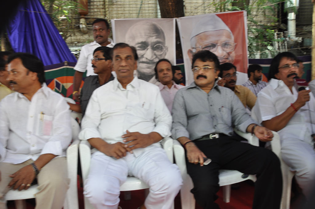 Kollywood Fasting in Support of Anna Hazare Event hd photo