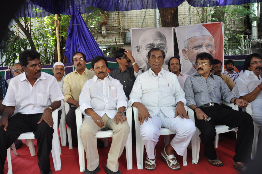 Kollywood Fasting in Support of Anna Hazare Event hd photo